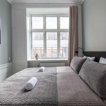 Charming In Latin Quarter Of