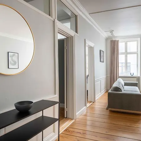 Charming In Latin Quarter Of Apartment
