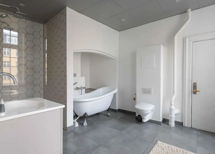 Charming In Latin Quarter Of *