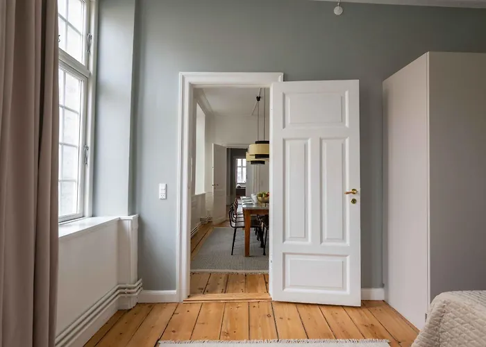 Charming In Latin Quarter Of Apartament Kopenhaga