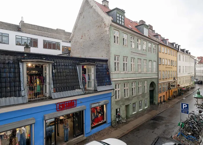 Charming In Latin Quarter Of *