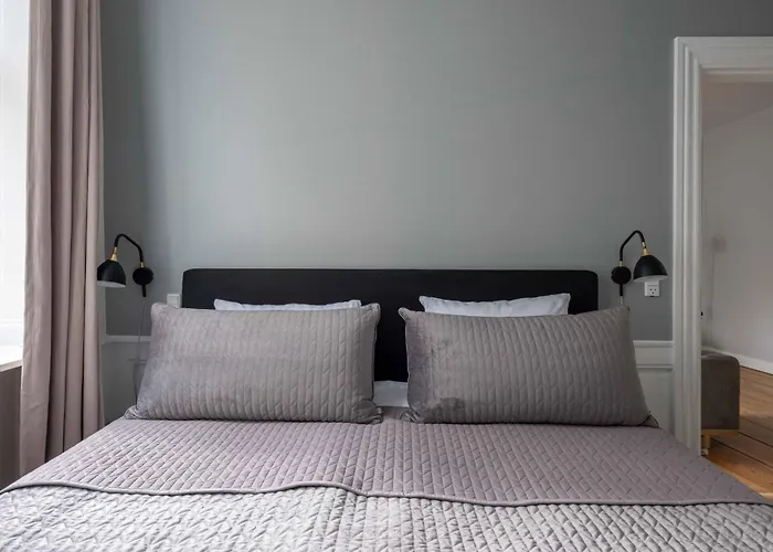 Charming In Latin Quarter Of