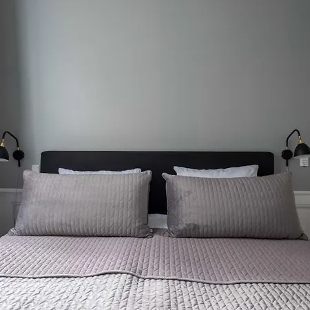 Charming In Latin Quarter Of